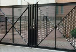 Professional Gate Door Repairs and Maintenance in Jordan, MN